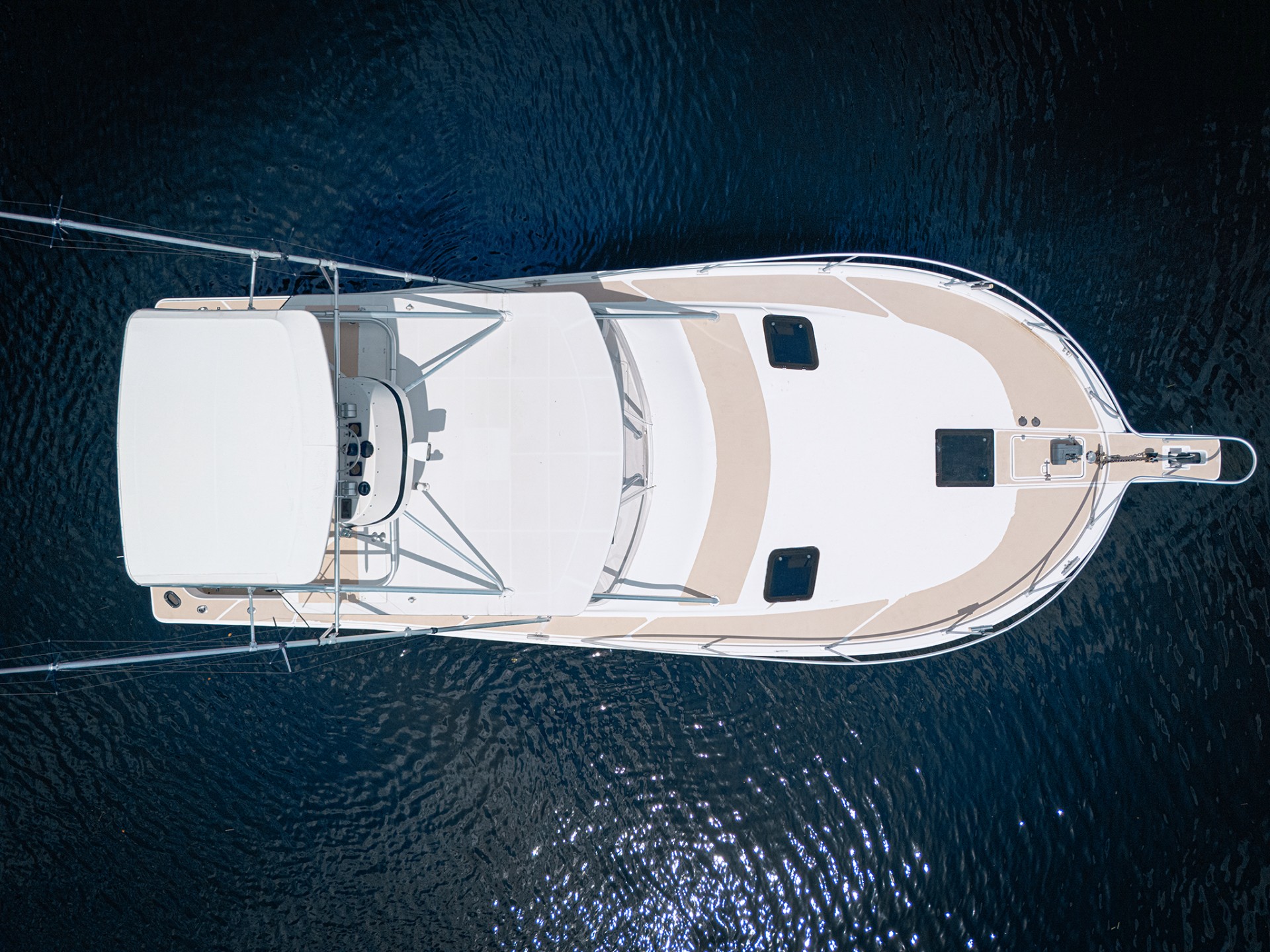 Yacht Photo 8